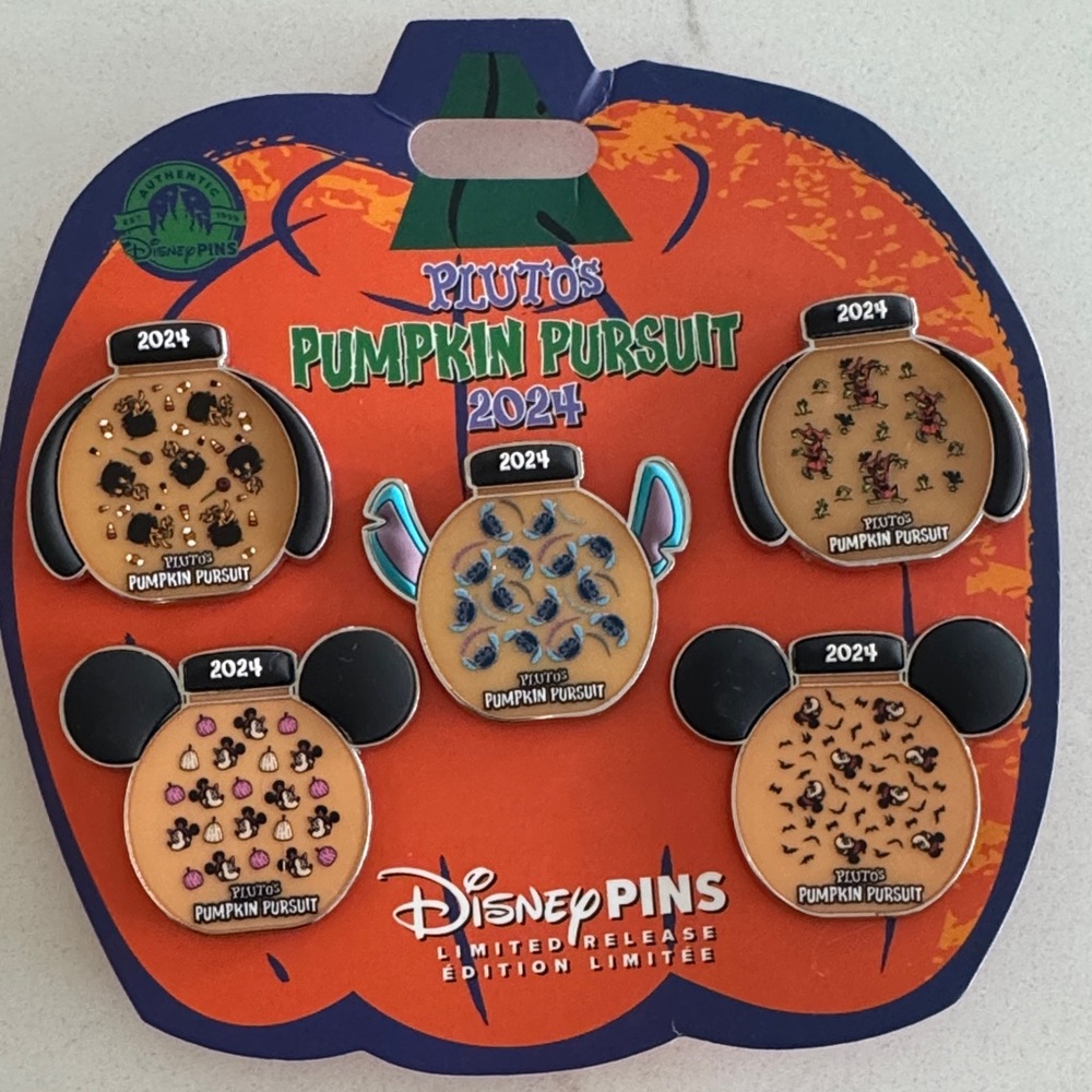 Brand new 5 Disney plutos pumpkin pursuit 2024 pins